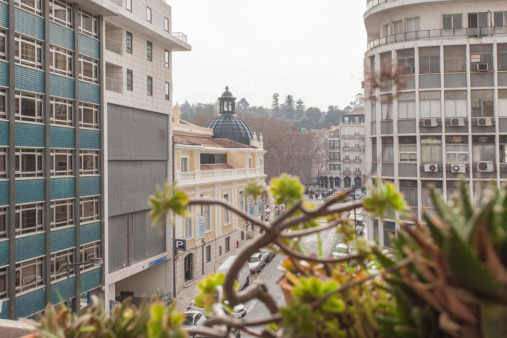 带花园和停车位的中央迷人安静公寓 Lisboa 外观 照片
